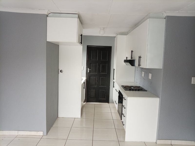 3 bedroom Rosslyn Gardens - Photo 9