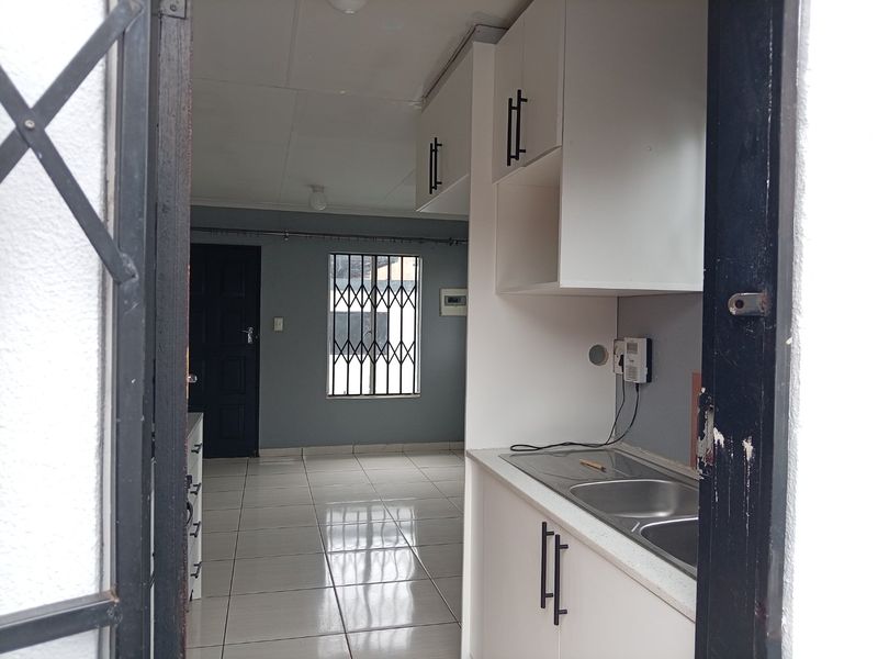 3 bedroom Rosslyn Gardens - Photo 6