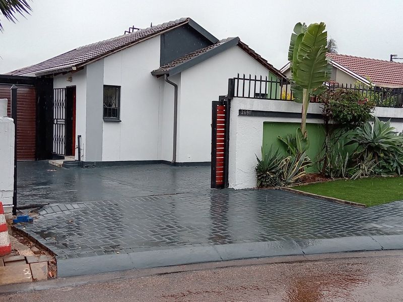 3 bedroom Rosslyn Gardens - Photo 4