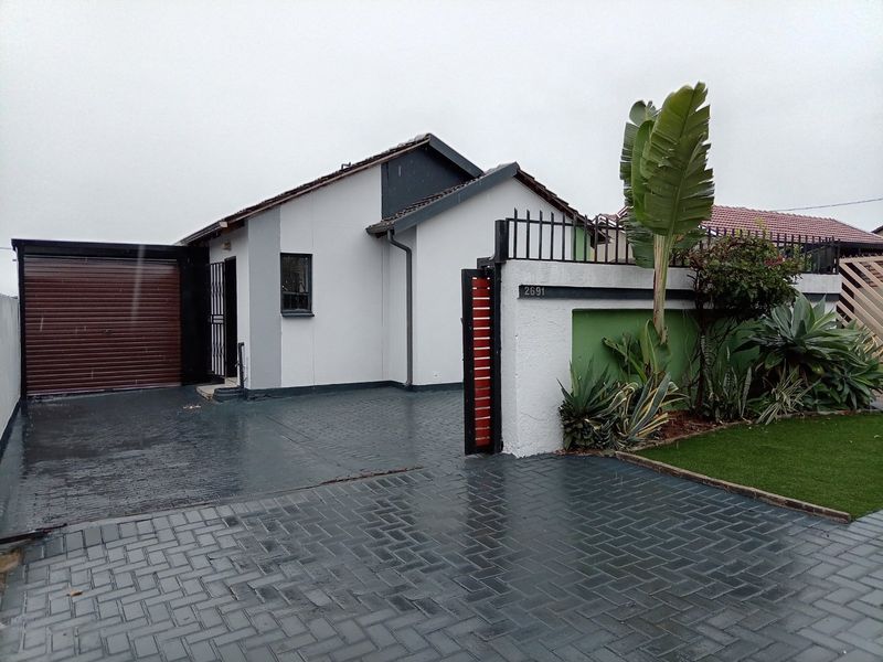 3 bedroom Rosslyn Gardens - Photo 3