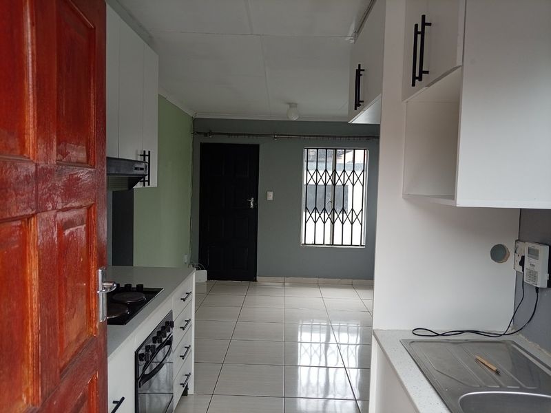 3 bedroom Rosslyn Gardens - Photo 5