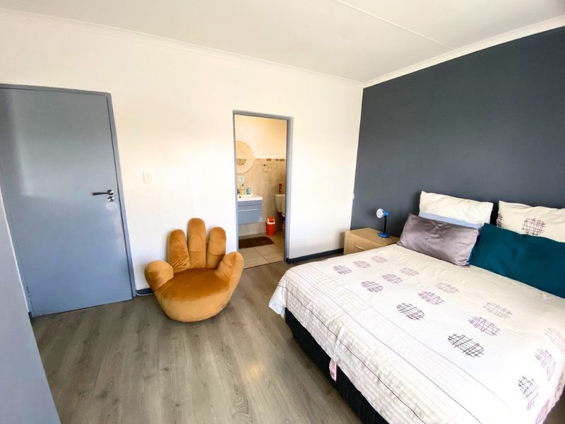 Spacious 3 Bedroom, 2 Bathroom Townhouse for Sale in Herons Complex - Photo 10