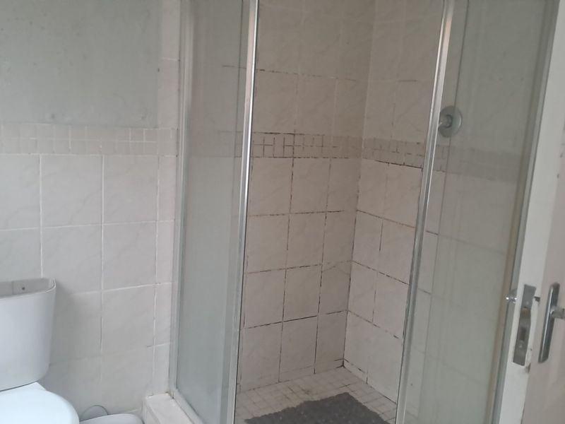 Comfortable lock up and go ! - Photo 8