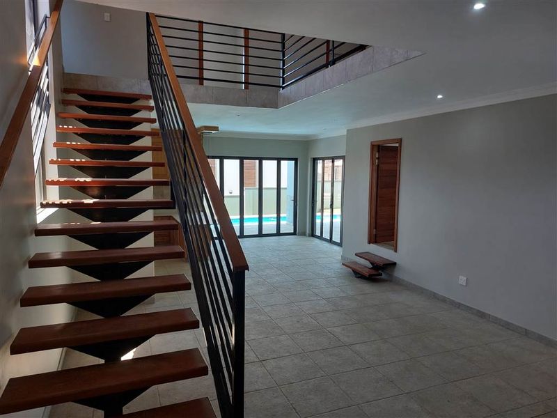 Luxury Izinga Home with Pool and Views - Photo 10