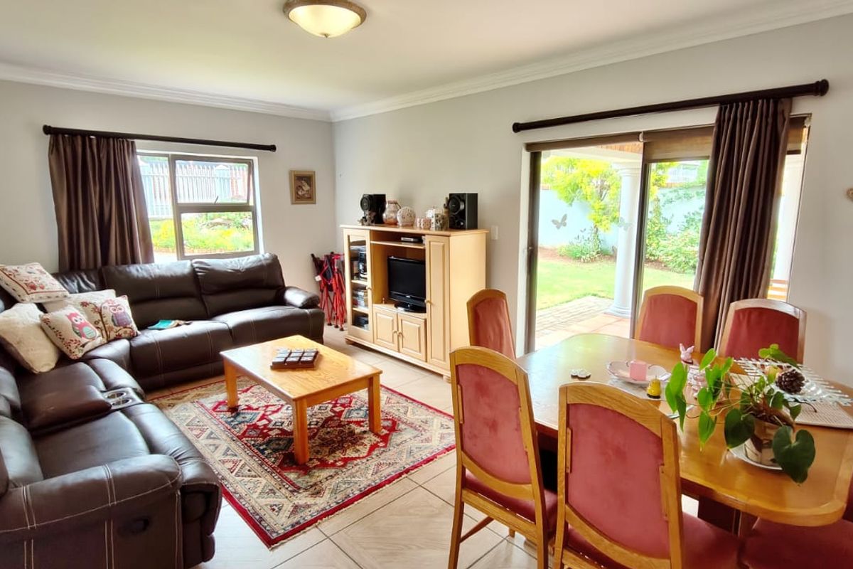 Your Perfect Escape to Vaal Marina - Photo 5