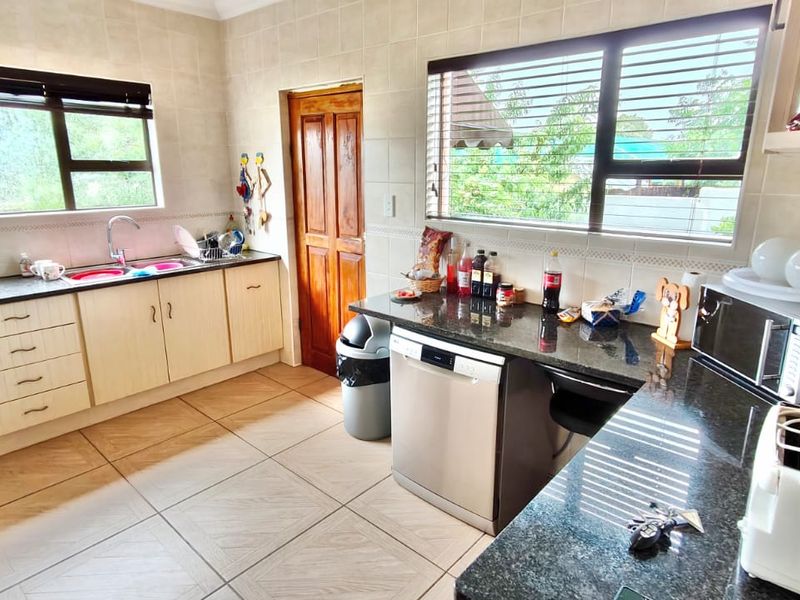 Your Perfect Escape to Vaal Marina - Photo 9