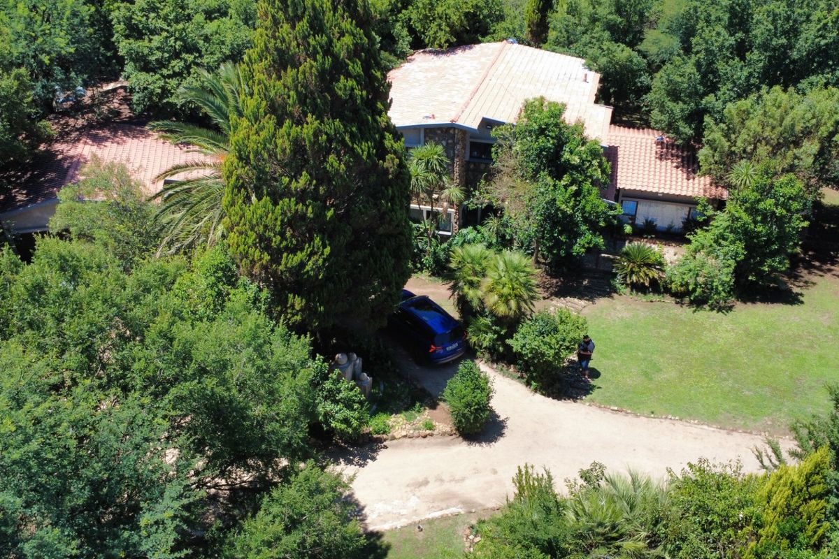 Double Storey house for sale in Songloed  - Photo 3