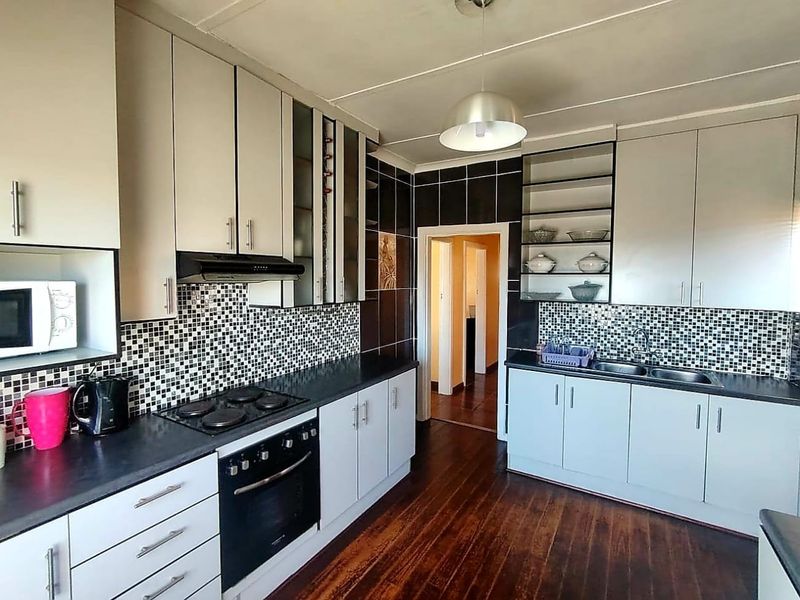 3 Bedroom House For Sale Cambridge West - Photo 3