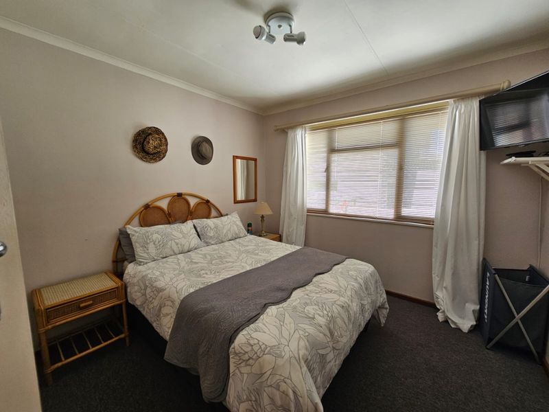 Holiday-Perfect Home in Port Natal, Karoodorp – Move In & Start Braaing!  - Photo 5