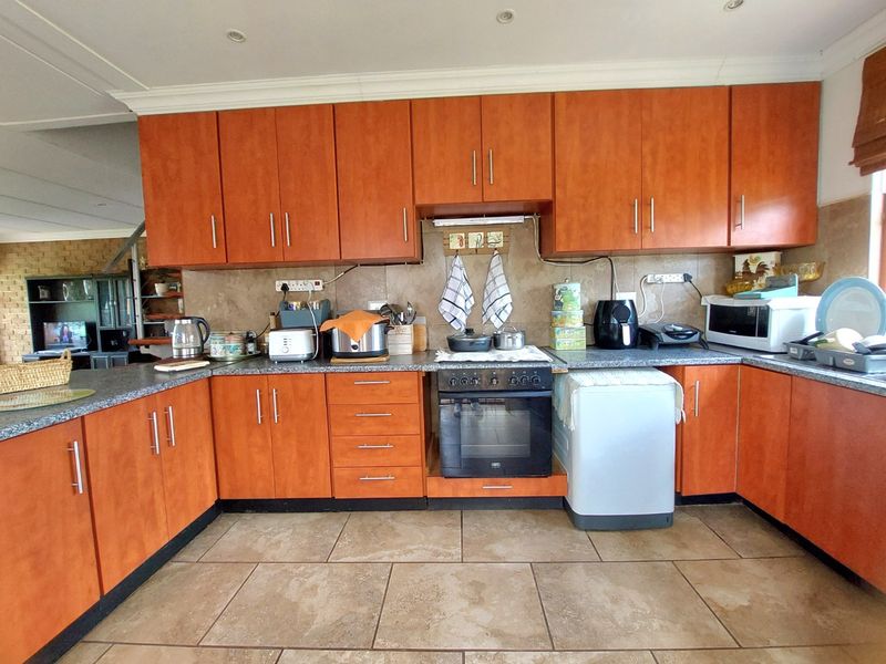 Established Lucerne Farm with Duplex House and Large Stores - Photo 7