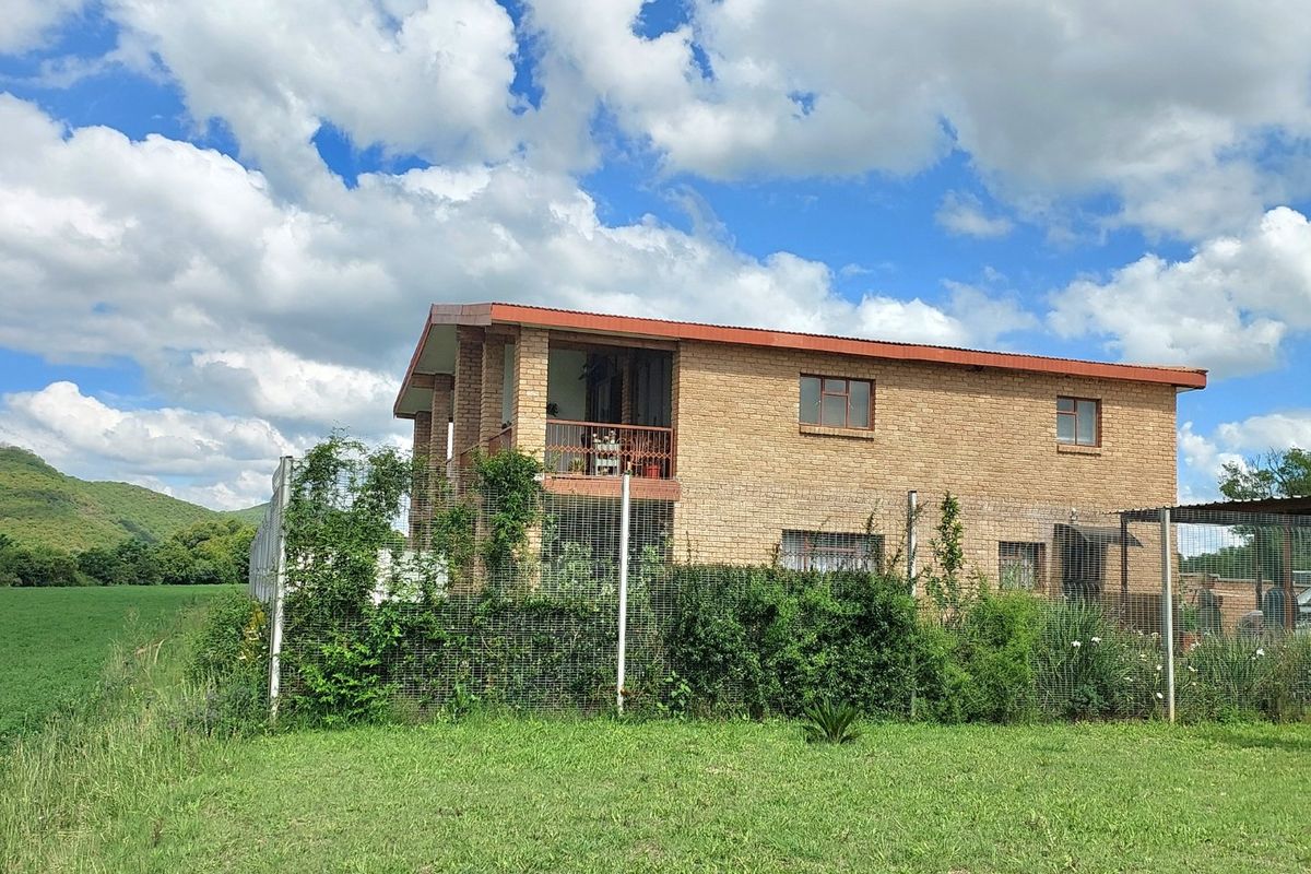 Established Lucerne Farm with Duplex House and Large Stores - Photo 2