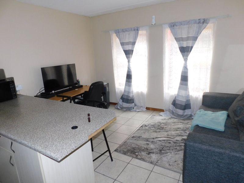 1 bedroom and 1 bathroom apartment available for sale Call  us Now! - Photo 2