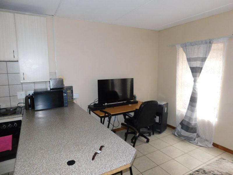 1 bedroom and 1 bathroom apartment available for sale Call  us Now! - Photo 3