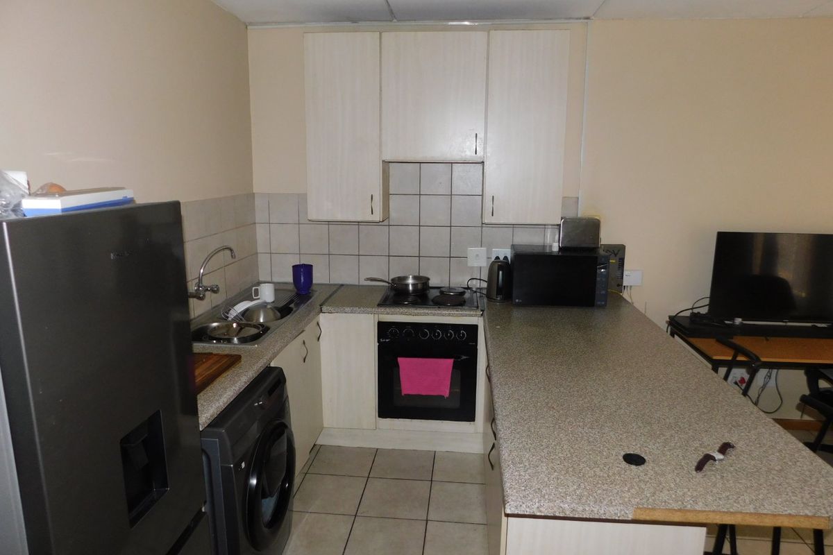 1 bedroom and 1 bathroom apartment available for sale Call  us Now! - Photo 4