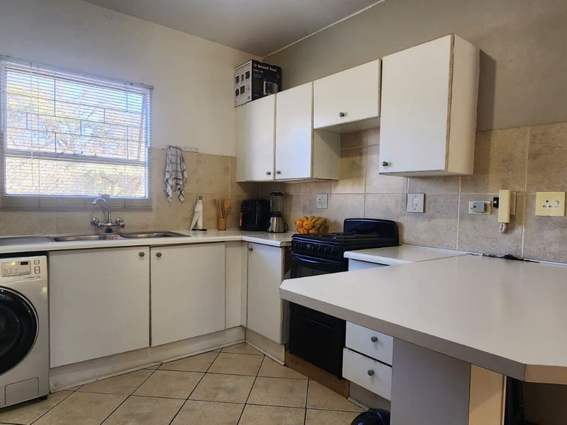 Newly renovated 2 Bedroom Apartments/Flats for sale in Wilkoppies - Photo 10