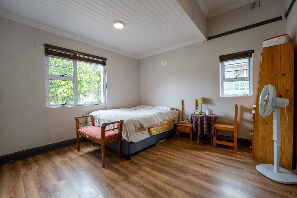 13 Bedroom House In Walmer - Photo 2