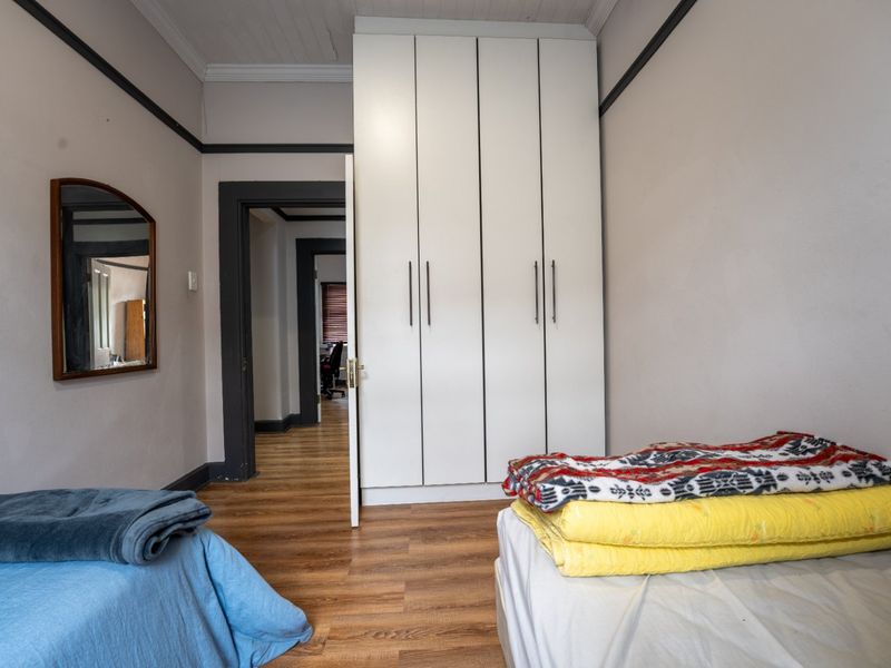 13 Bedroom House In Walmer - Photo 8