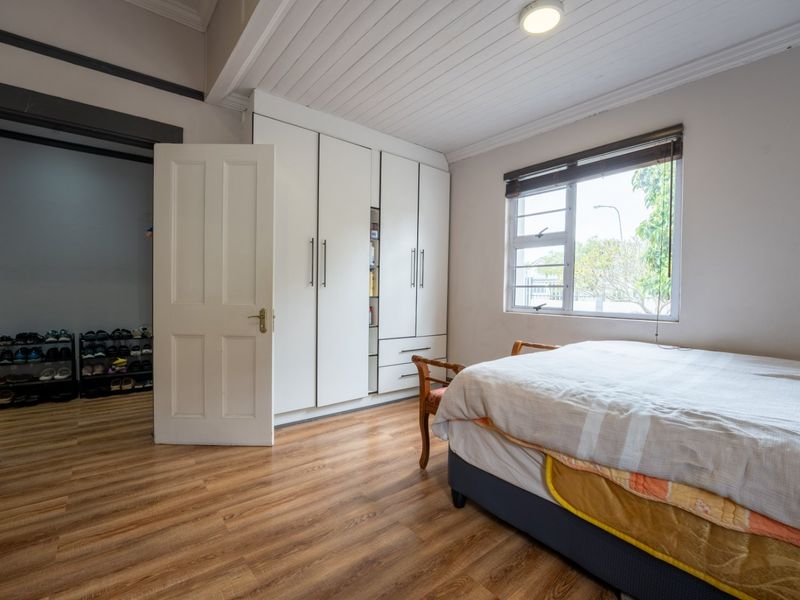 13 Bedroom House In Walmer - Photo 4