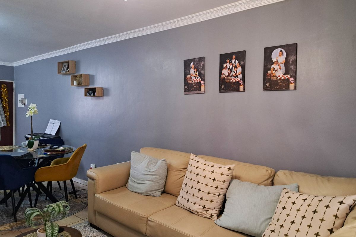 2 Bedroom Ground-Floor Apartment for Rent – Fountain View, Noordwyk - Photo 3