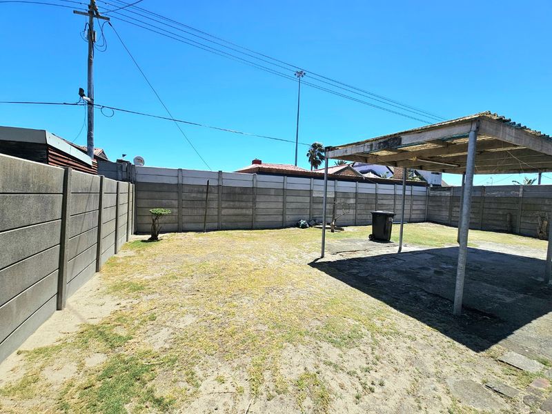 Lovely, cosy two bedroom home situated on a large plot - Photo 3