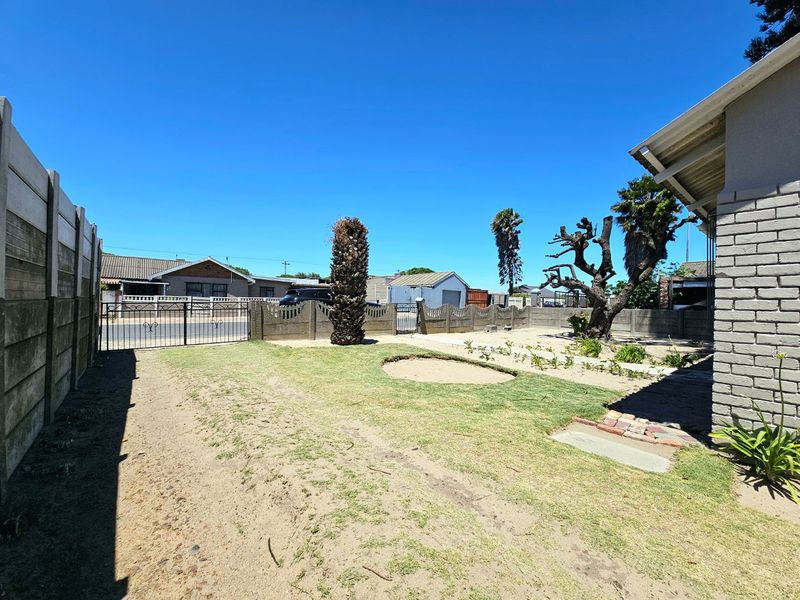 Lovely, cosy two bedroom home situated on a large plot - Photo 9