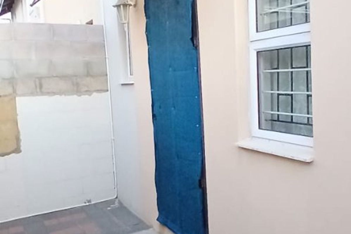 Two bedroom maisonette located on a corner plot - Photo 2