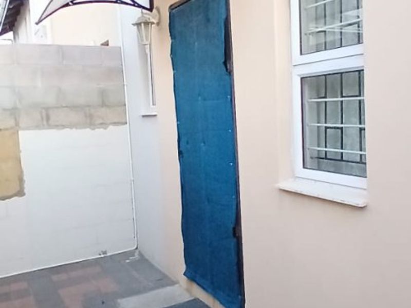 Two bedroom maisonette located on a corner plot - Photo 2