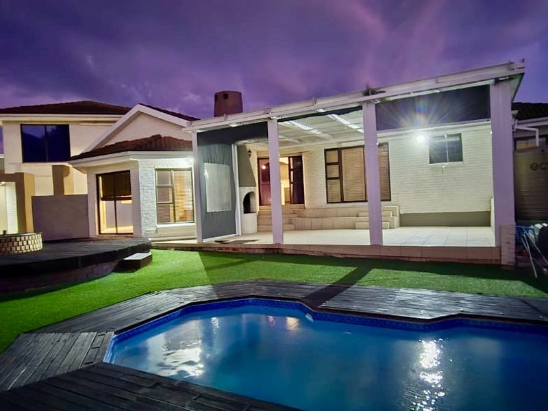 Entertainment and work from home for large family. - Photo 2