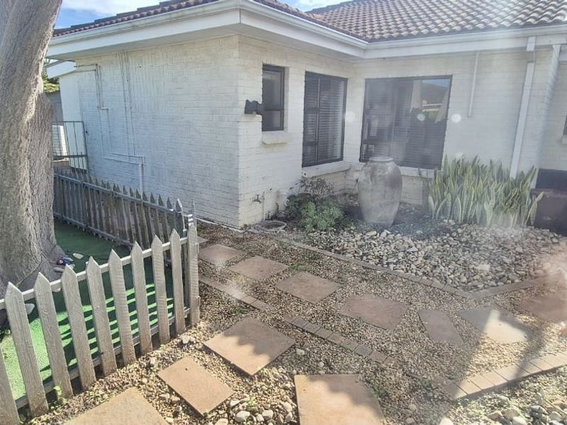 Entertainment and work from home for large family. - Photo 7