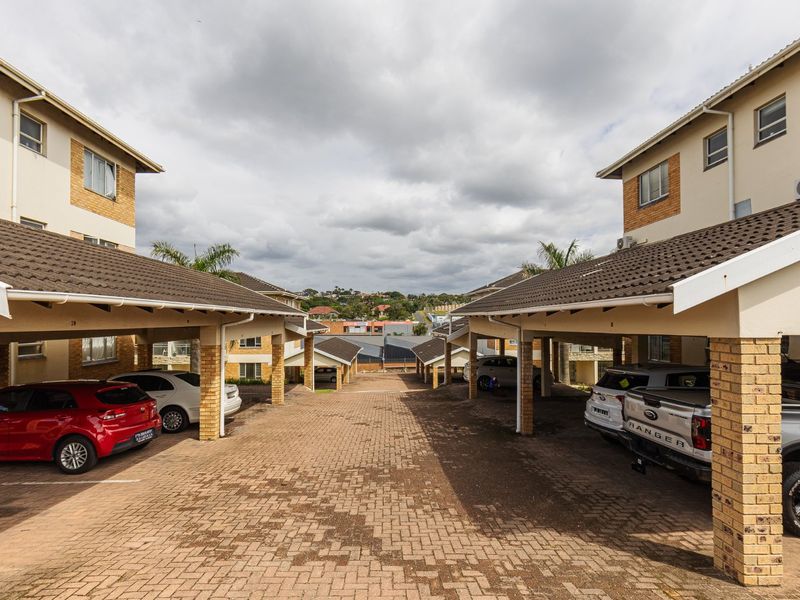 Ground Floor Unit in Queens Gardens - Photo 2