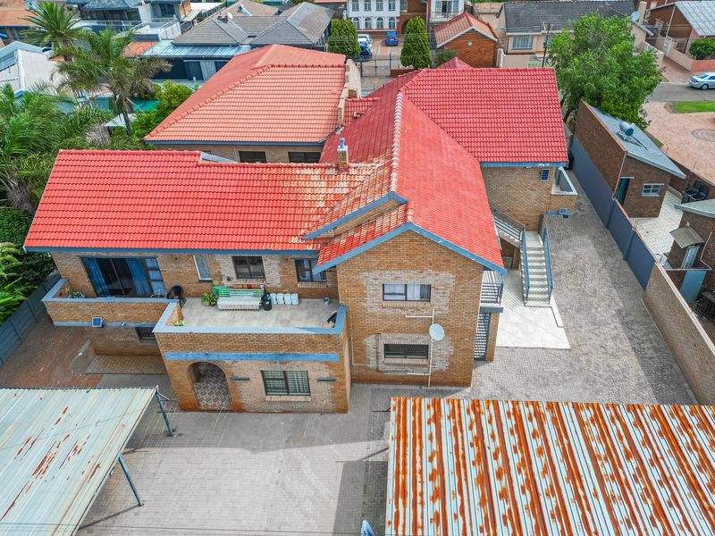 Prime Investment Opportunity :7-Unit block of flats  - Photo 3