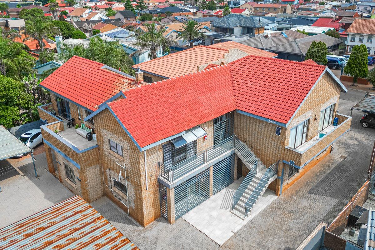 Prime Investment Opportunity :7-Unit block of flats  - Photo 2