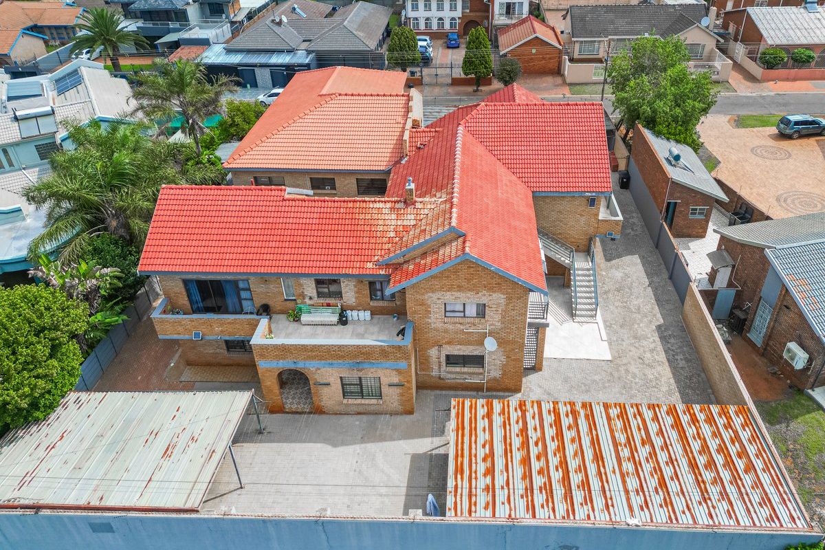 Prime Investment Opportunity :7-Unit block of flats  - Photo 4