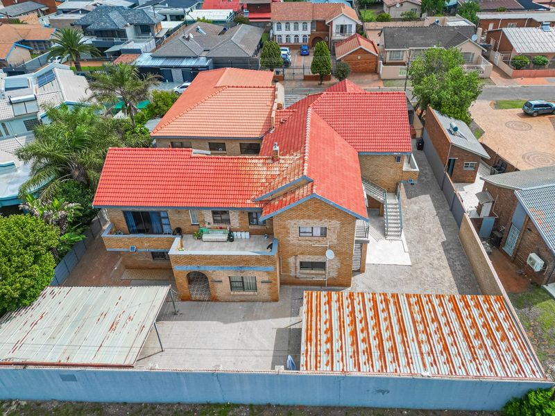 Prime Investment Opportunity :7-Unit block of flats  - Photo 4