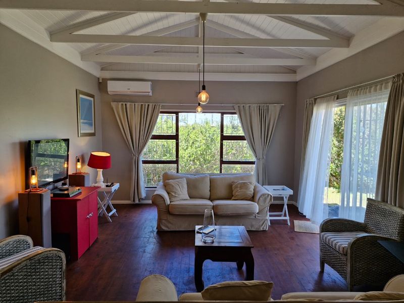 A Holiday Home in Rooi Els. Walking distance to the sea. - Photo 9