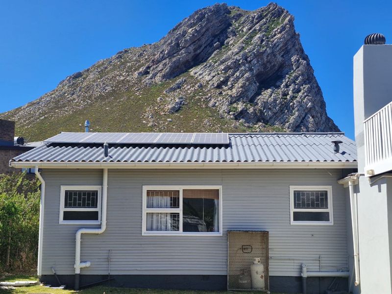A Holiday Home in Rooi Els. Walking distance to the sea. - Photo 7