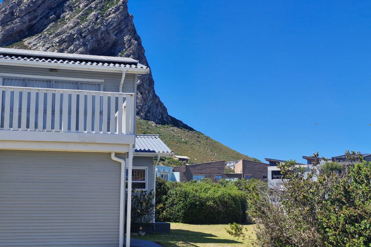 A Holiday Home in Rooi Els. Walking distance to the sea. - Photo 5