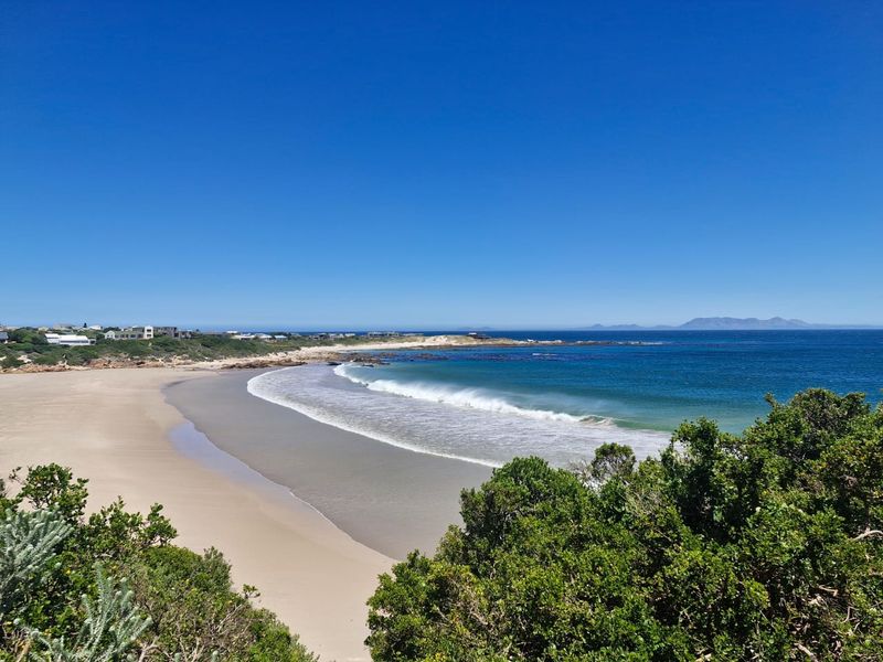 A Holiday Home in Rooi Els. Walking distance to the sea. - Photo 3