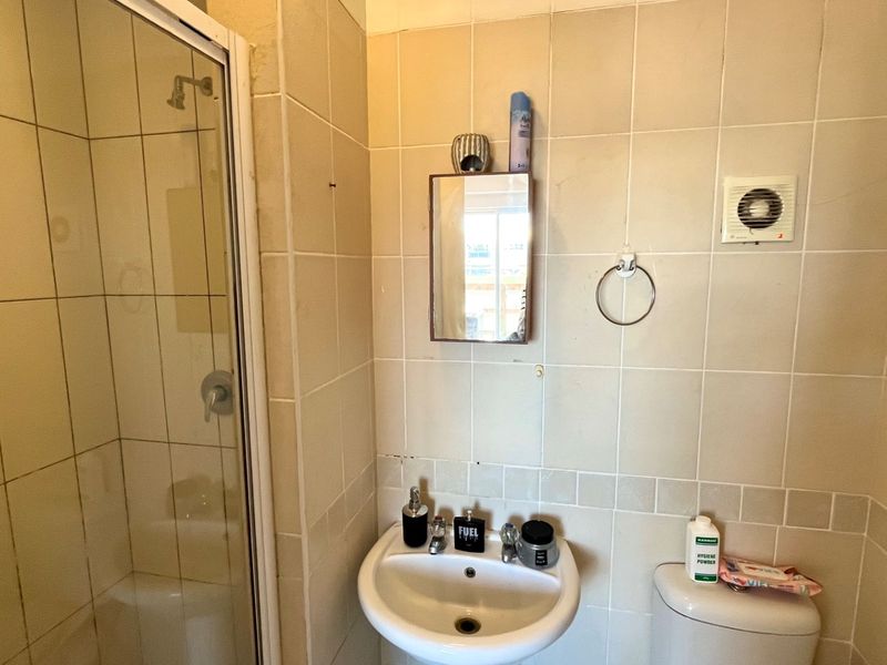 Comfortable Mossel Bay flat with balcony and garden - Photo 8