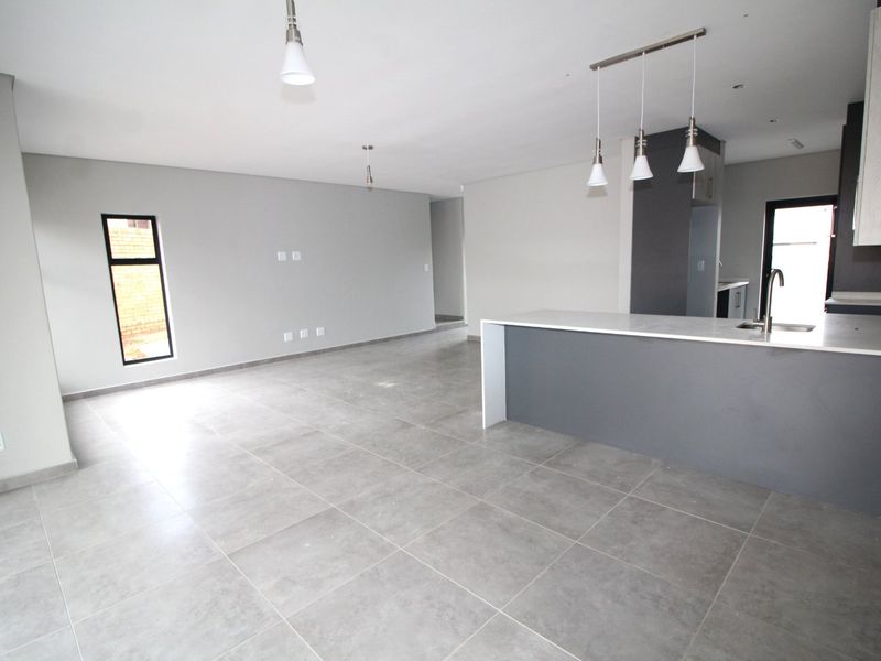 Be the First Owner! Brand-New 4 Bedroom Home in Secure Estate – Direct from the Developer no TRANSFER FEES - Photo 2