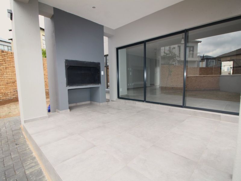 Be the First Owner! Brand-New 4 Bedroom Home in Secure Estate – Direct from the Developer no TRANSFER FEES - Photo 3