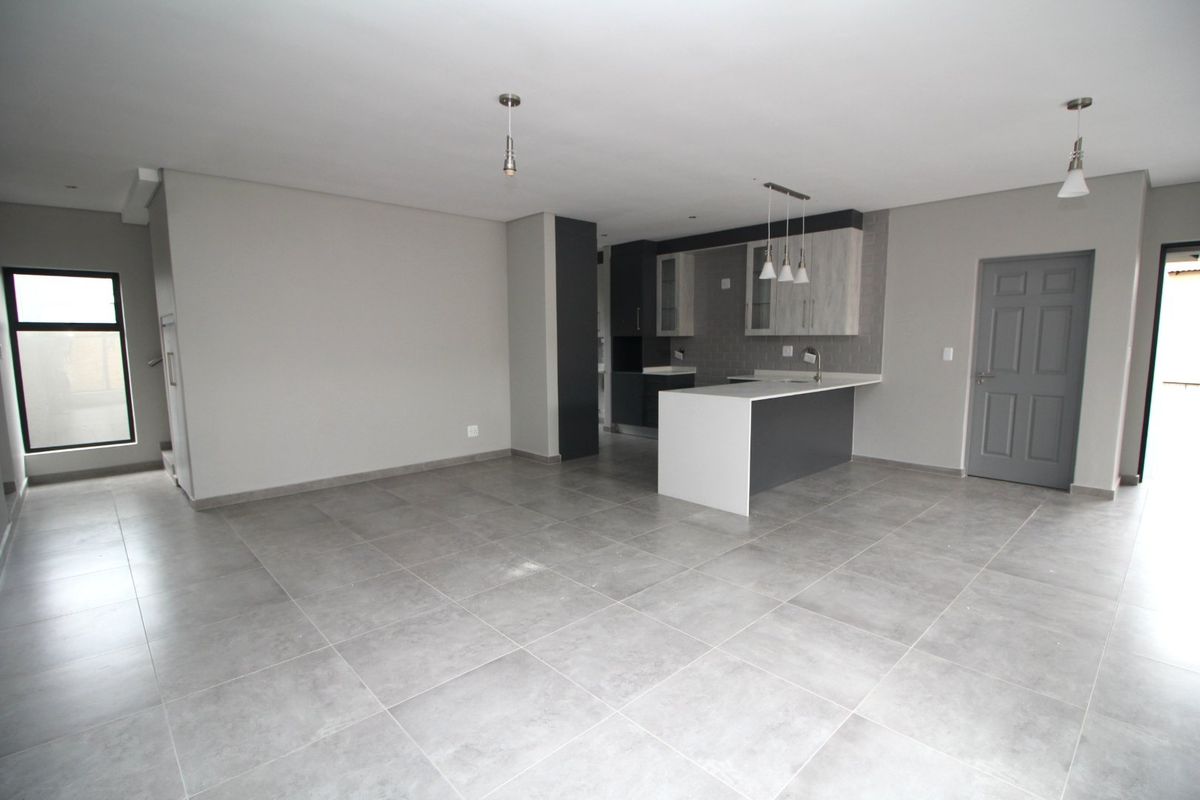 Be the First Owner! Brand-New 4 Bedroom Home in Secure Estate – Direct from the Developer no TRANSFER FEES - Photo 5