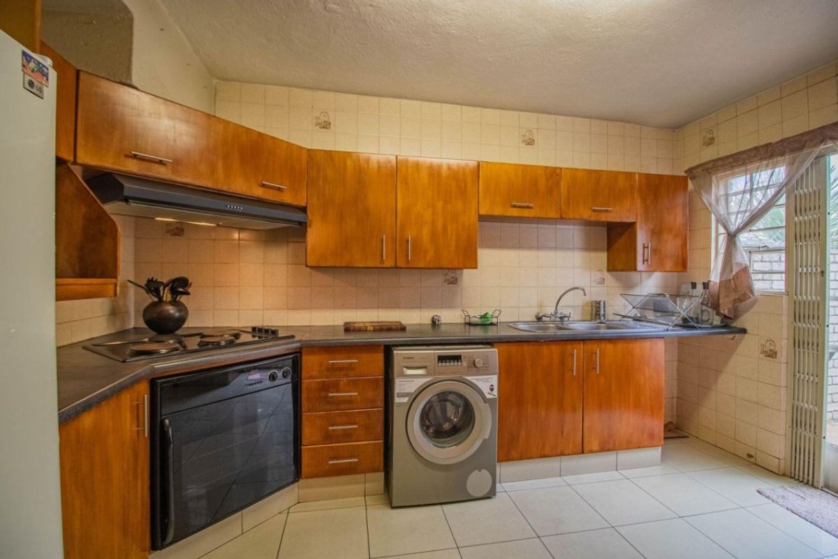 3 Bed Duplex – Spacious, Stylish & Perfect for Family Living - Photo 4