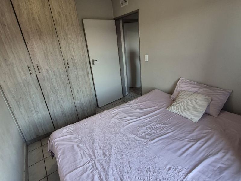 2 Bedroom Apartment for Sale  in Huewelood  - Photo 10