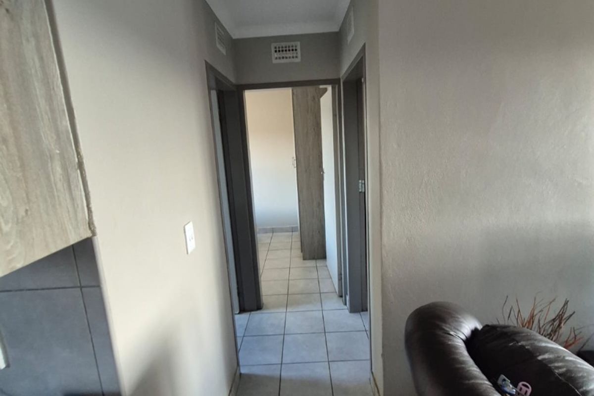 2 Bedroom Apartment for Sale  in Huewelood  - Photo 5