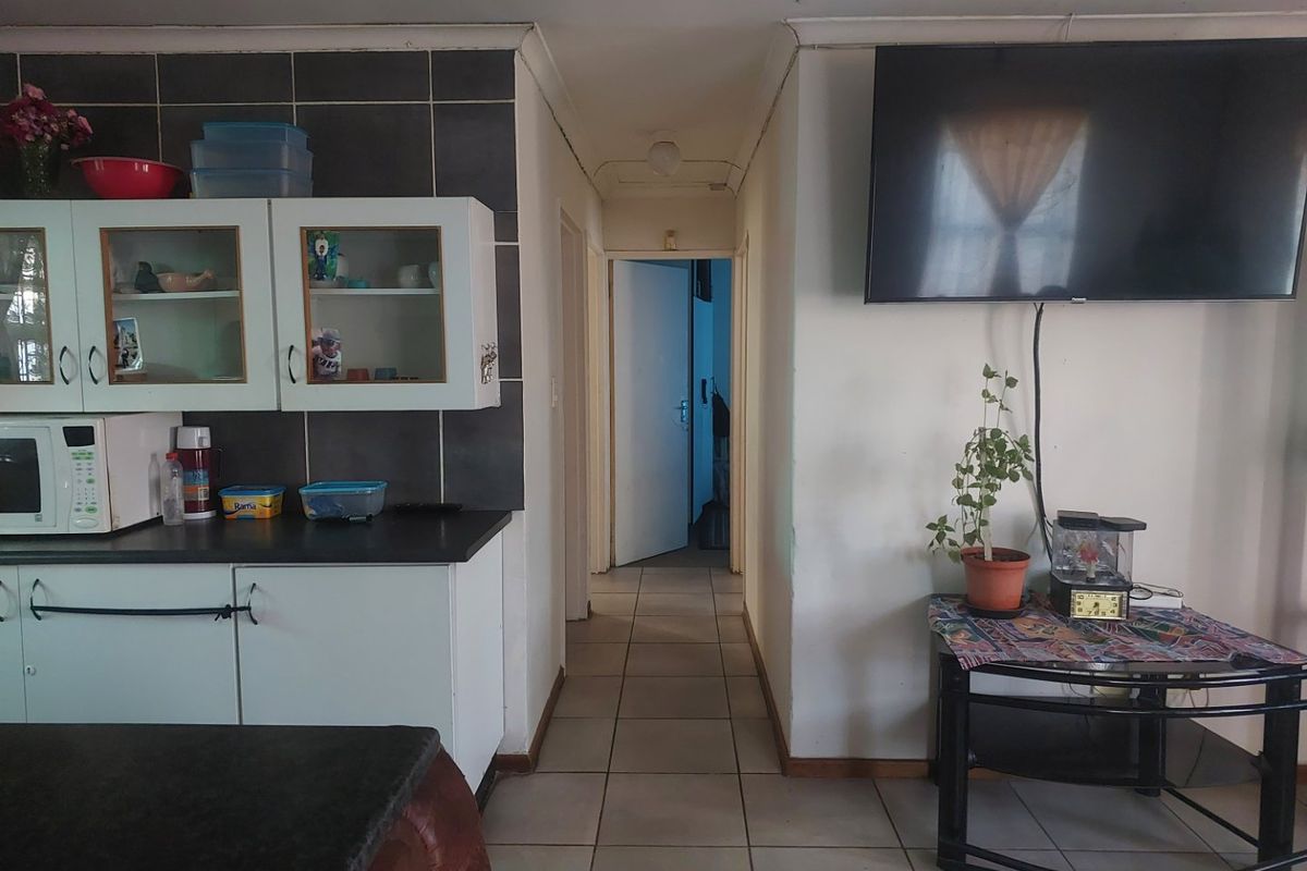 PROPERTY READY TO BE SIGNED UP!!!!!!!! - Photo 2