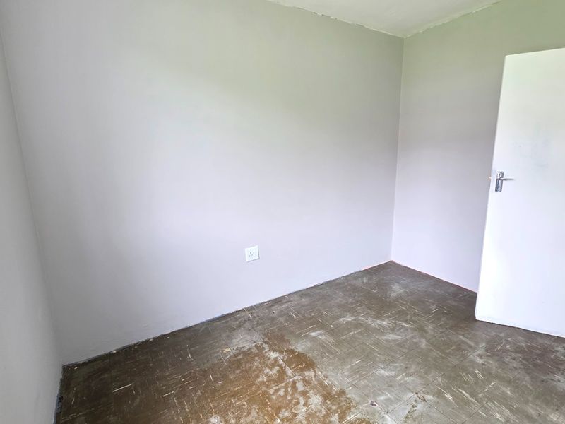 Secure 3 Bedroom Flat at the Entrance of Laudium - Photo 7