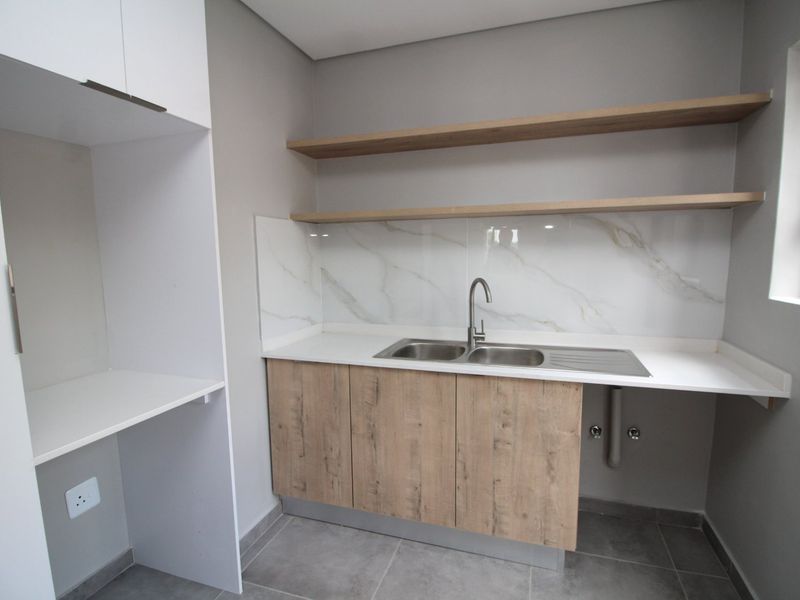 Brand-New 4 Bedroom House – Direct from Developer | Transfer Fees Included - Photo 7