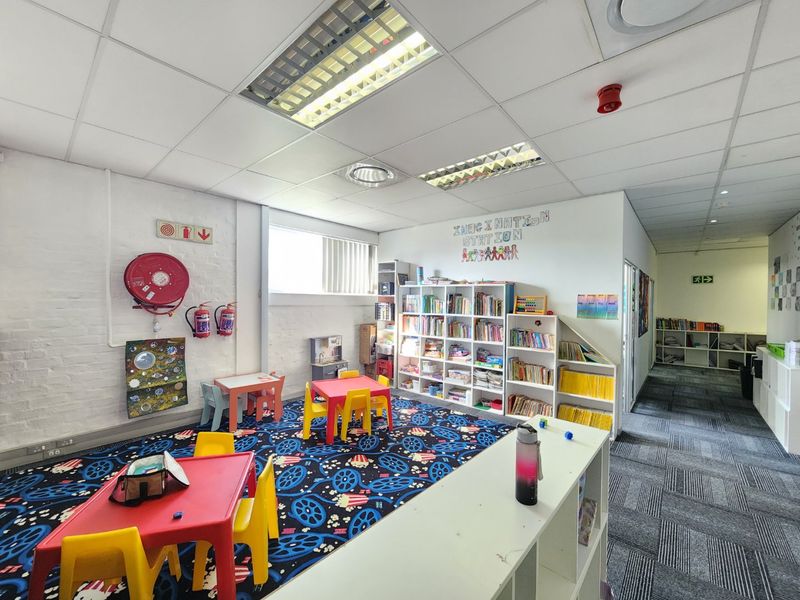 500m2 First Floor Office To Rent Opposite Somerset Mall - Photo 8