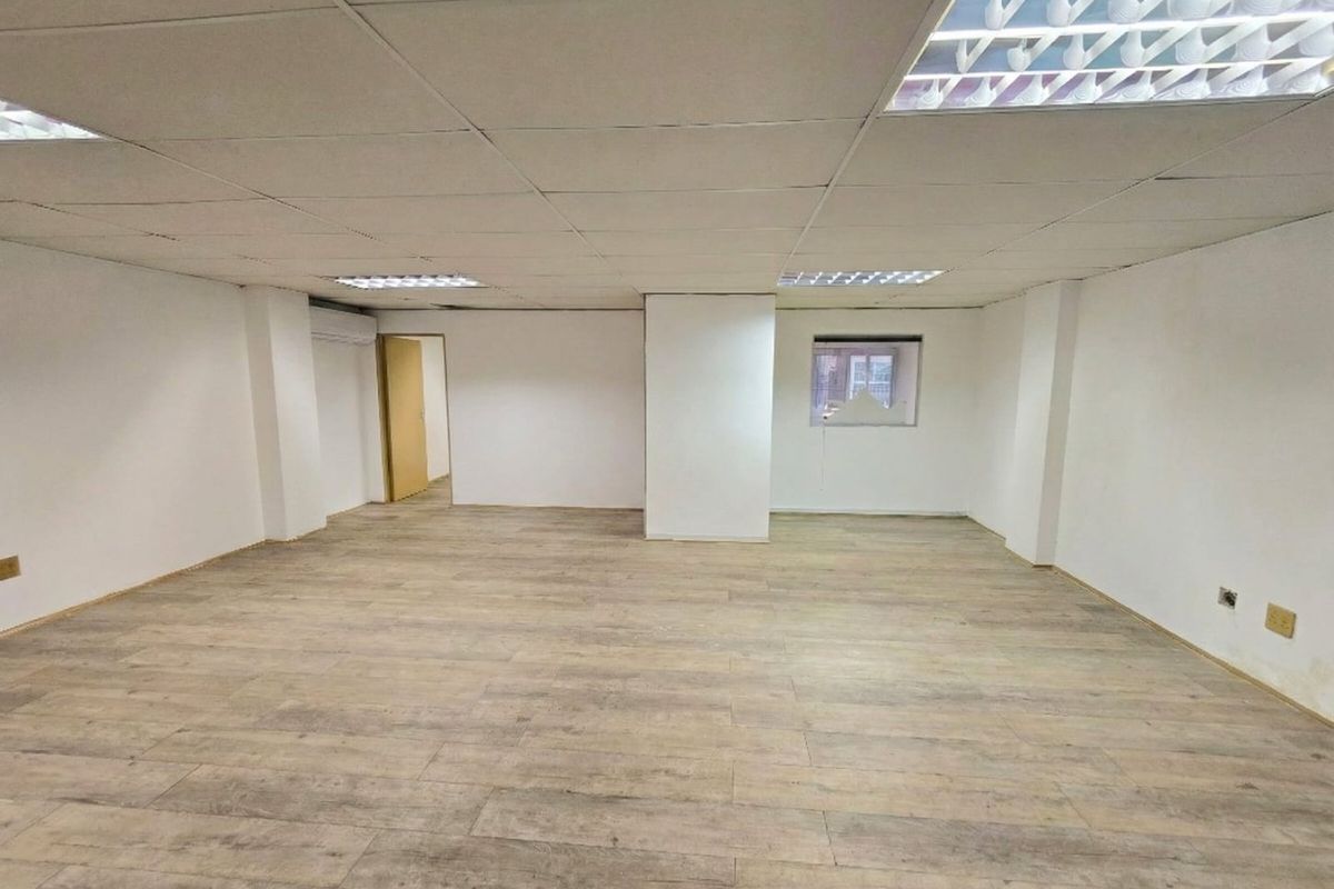 Ground-Floor Office for Sale In Broadlands Office Park, Mount Edgecombe, KZN - Photo 4